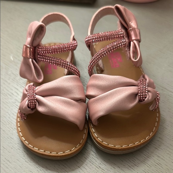 Pink Bow Kids Sandals - Picture 1 of 9